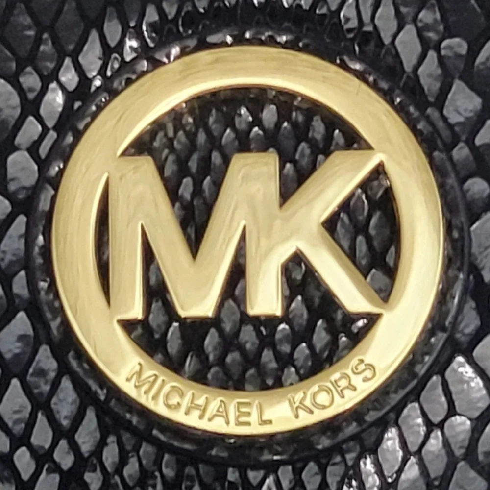 🪷Micheal Kors Fulton Python Wallet - Picture 10 of 11